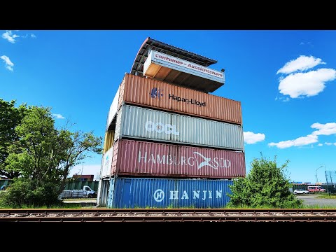 Bremerhaven Container Aussichtsturm. Erlebe die Faszination aus 15 Meter Höhe auf den Terminal