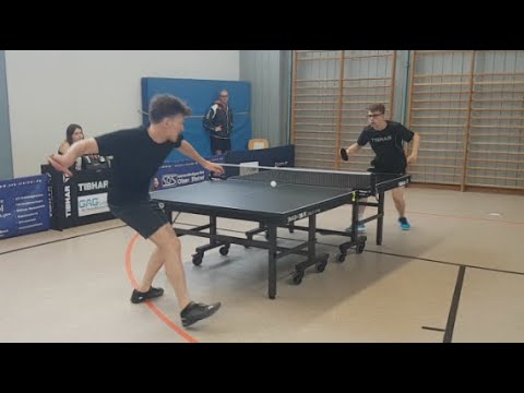 Nach dem 1.ten Satz gegen den ANTI zieht er VOLL DURCH! M.Hollo(2227TTR) : P.Beranek(2065TTR)