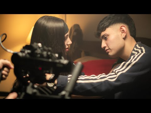 Mique QR - Fui Diferente (Official Video)