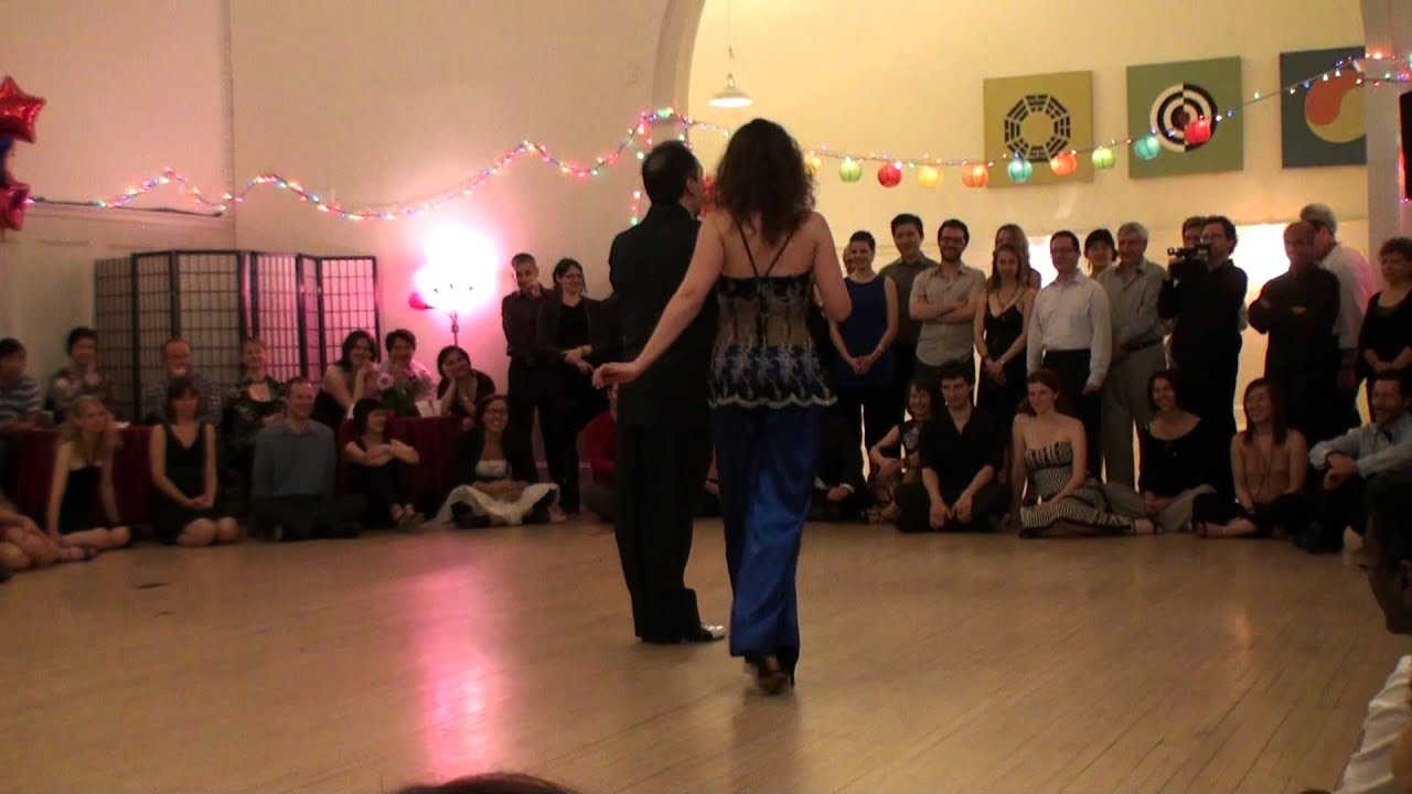 20110430 Gustavo Naveira y Giselle Anne - Alas Rotas