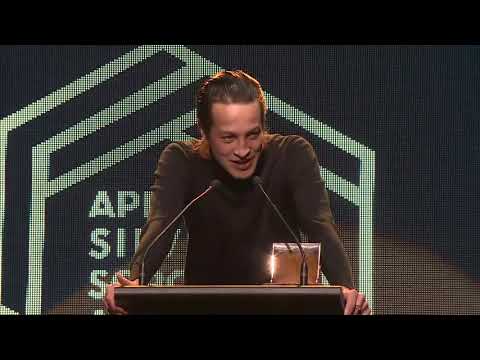 Marlon Williams thanks Aldous Harding | Silver Scroll 2018