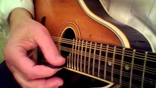 Andy Statman Visits Mandolin Brothers (Video #2) D'Angelico (1939 - circa) 12-string  Mandolin