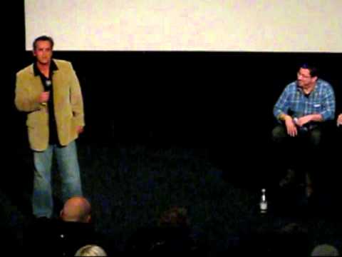 Bruce Campbell talks about Sam Raimi and Gene Hackman