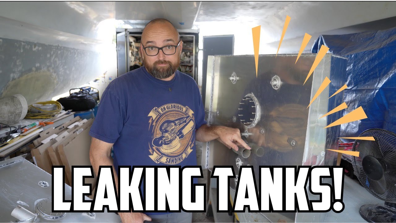 ⛵️ Hurricane-damaged catamaran - our new diesel tanks are leaking. Ep.627