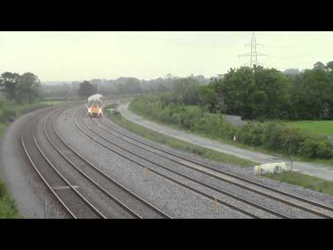 Irish Rail 22000 DMU 22058 + 22008 passes Stacumny Bridge
