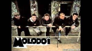 Molodoi   Cassons les murs