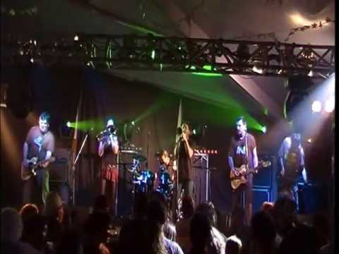 EN MOINS DE DEUX SECONDES (live Festival 1000 Pagaies 2013 - SEIX 09) - L.A.D.P.