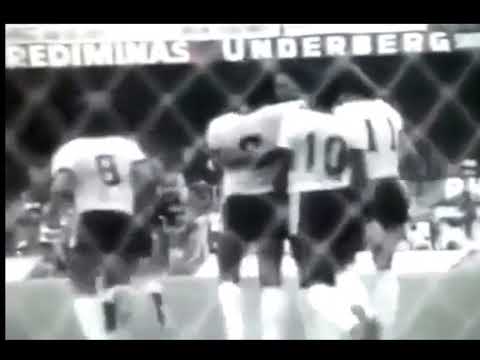 José Reinaldo (Atlético-MG) - 13/11/1977 - Atlético-MG 3x1 América-MG - 2 gols