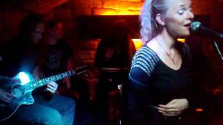 Leave&#39;s Eyes - Irish Rain.wmv