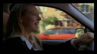 Anna Torv danger, danger!