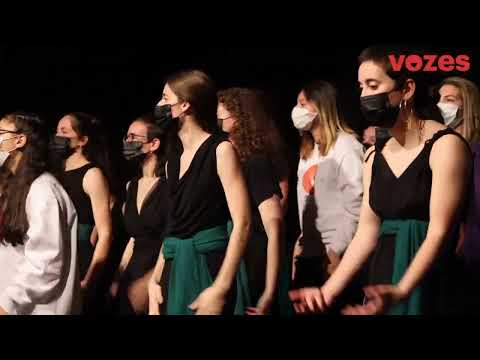CORALS VOZES i COR DE NOIES DE L'ORFEÓ CATALÀ - Bring me little water, Sylvie