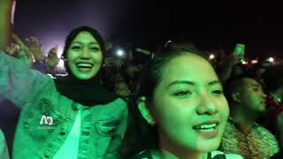 Download lagu Sewu Kuto Didi Kempot Live Cilacap... mp3