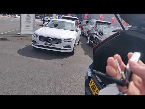 XC40 D4 R Design Pro