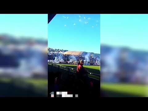 ""Estan dando una clase magistral" // Huachipato vs Naval // Estadio El Morro // Lo" Barra: Los Acereros &bull; Club: Huachipato