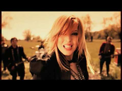 TESKA INDUSTRIJA - U meni jesen je