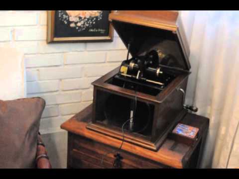 Among my souvenirs-  Revere TS 2500 Recorder.