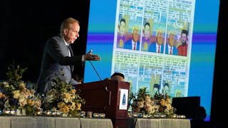Tom Tomorrow Accepts Clifford K. and James T.  Berryman Award