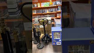 #düsseldorf #pokemon #pokemonchannel #animestore #pokemoncards