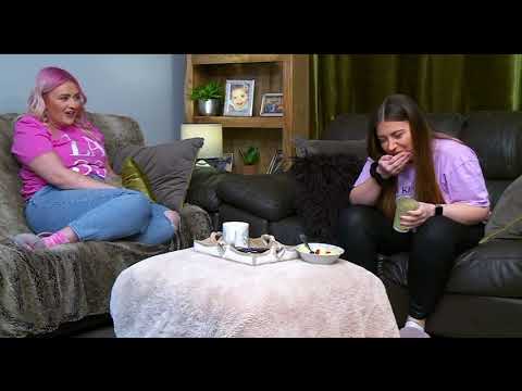 Gogglebox: Funniest Moments #14 | Ellie and Izzi’s Smoothie