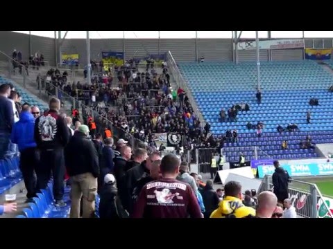 1.FC Magdeburg - Lok Leipzig, Ankunft der Lok Fans im Stadion