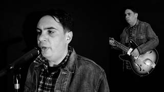 LOOK AROUND - le clip
