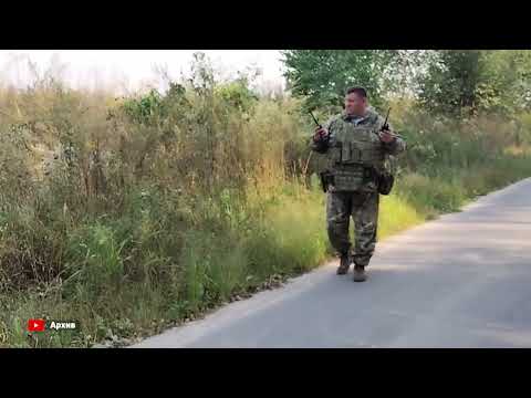 Мемориальную доску в память о Герое России Сергее Ефремове открыли в Приморье.