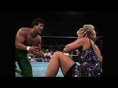 Dangerous Alliance Jump Ricky "The Dragon" Steamboat after Slapping Madusa! 1992 (WCW)