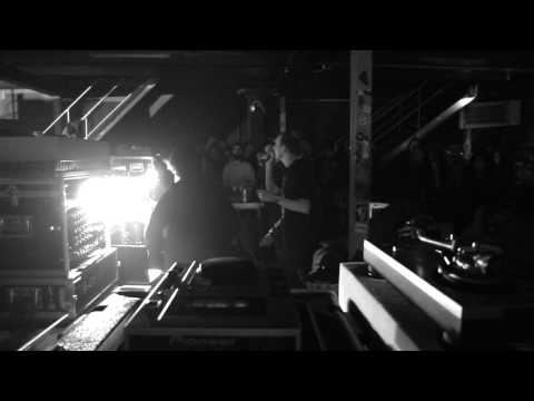 Moa Anbessa & Jules I @ Youthman Blessed 2016 - Marghera (VE) Italy - "His Foundation" instrumental