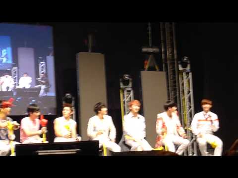 [fancam] ZE:A - pointing game session