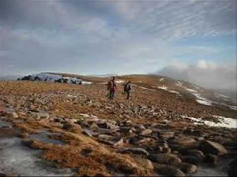 DARK LOCHNAGAR   JIM REID AND SYD SCROGGIE