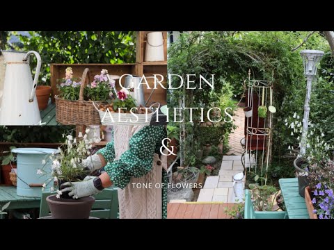 手押し車の庭の木の絵の開花植物を飾る方法