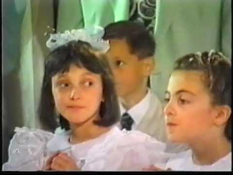 CASTELVIETO COMUNIONE E CRESIMA 23 05 1993