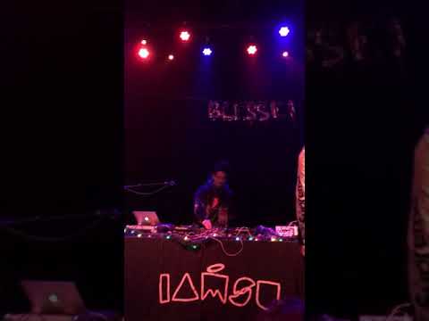 Iamsu! Brings Out Showbanga