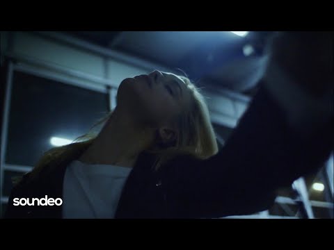 Lounatic - Hold On To Me | Soundeo Records