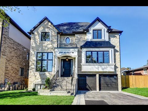 646 Annland Street Pickering
