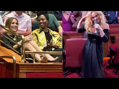 Jennifer Lopez Attends Adele's Show In Las Vegas