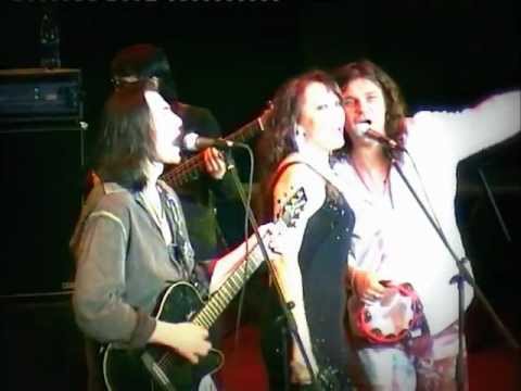 Голос азии выступление азизы. Песня года 95. Песня любимые не умирают в исполнении азизы. Певицы рф. Песня любимые не умирают в исполнении азизы.