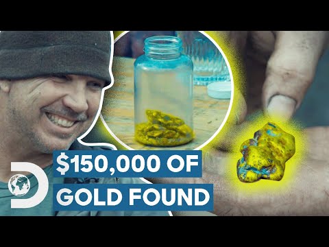$150,000 Of Gold Found Before Snow Storm Hit! | Gold Rush: White Water