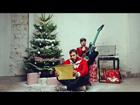 The Geek x Vrv - No Theme