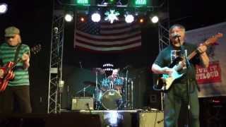 "Money (That's What I Want)" (The Kingsmen) Freddie & the Screamers 029