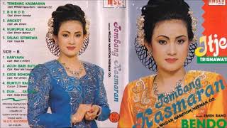 Download lagu Itje Trisnawati Tembang Kasmaran Full Album Original mp3 Download lagu Itje Trisnawati Tembang Kasmaran Full Album Original mp3