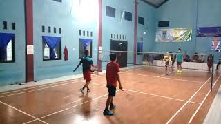 Download lagu TURNAMEN BADMINTON/GALA TAMA  PENYISIHAN //SUPRI /ARIF VS ANAM FAFA mp3