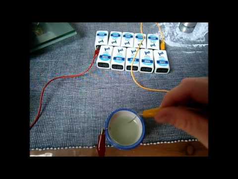 10 9V-Batterien in Reihe geschaltet