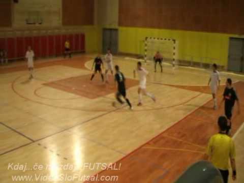Futsal match 1. SFL Dobovec_PekarnaDuh.wmv