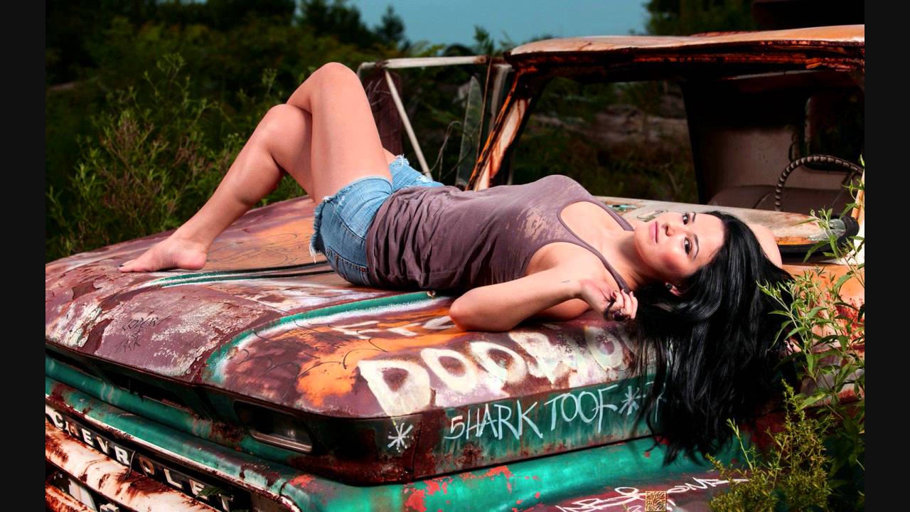 Wah Kya Cheez Jawani Lyrics  | Poochho Mere Dil Se | Rahil Azam, Paresh Rawal | Nachiketa Chakraborty | Hariharan