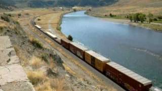 preview picture of video 'West Bound BNSF Freight (H-KCKPAS) Part II'