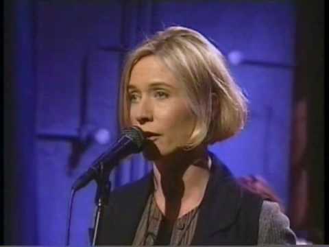 Sam Phillips - I Need Love live - Late Night 1994  (great stereo sound)
