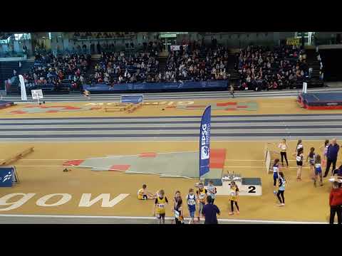 Girls B 4x200m relay Superteams