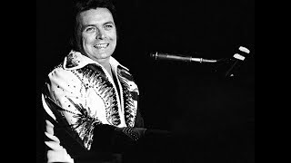 Put Your Dreams Away : Mickey Gilley