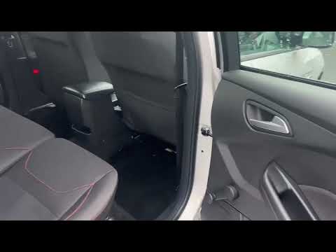 Ford Focus ST- Line 1.0i - Image 2